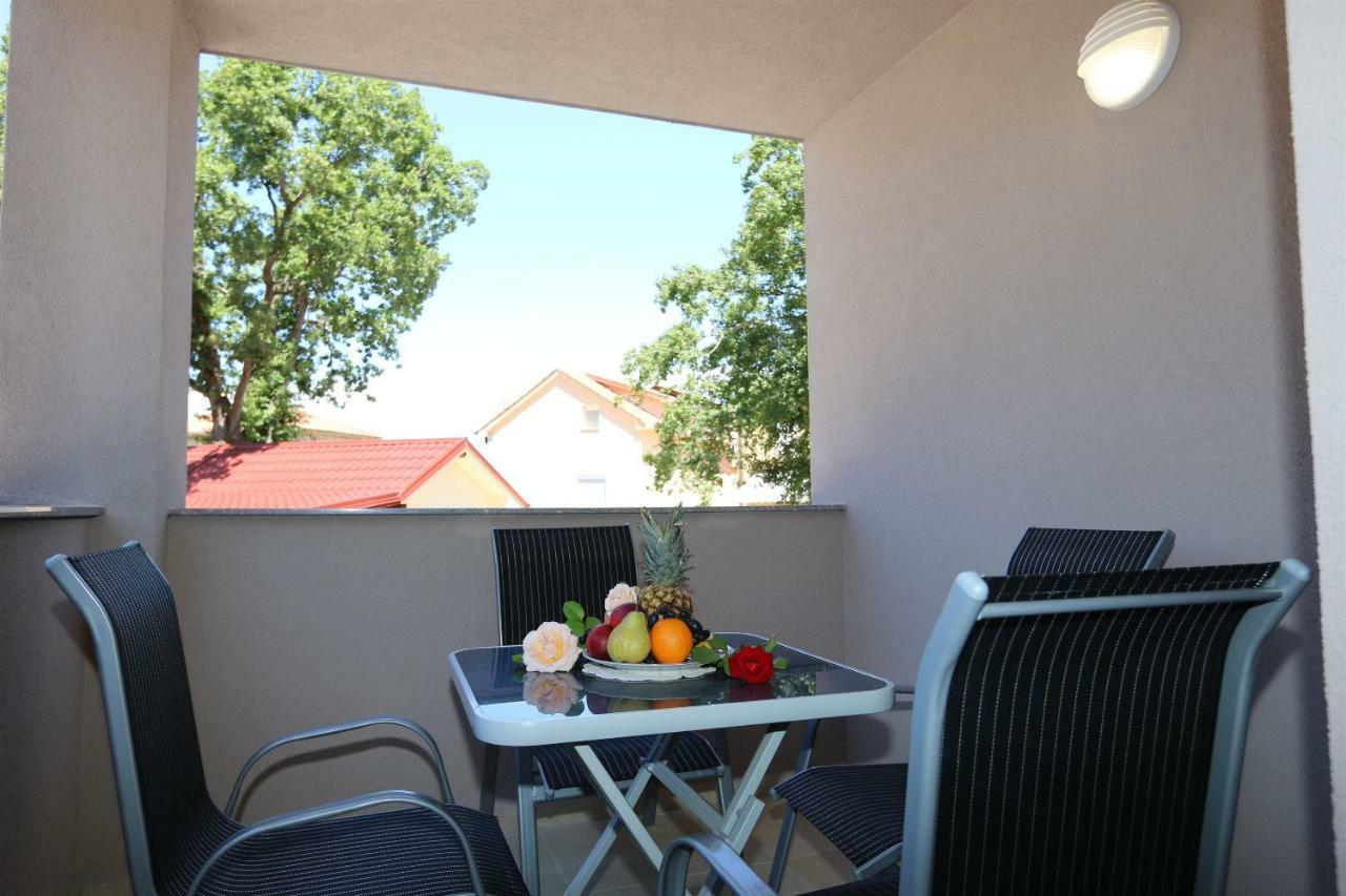Apartments Maric-Hlapa Соліне Екстер'єр фото