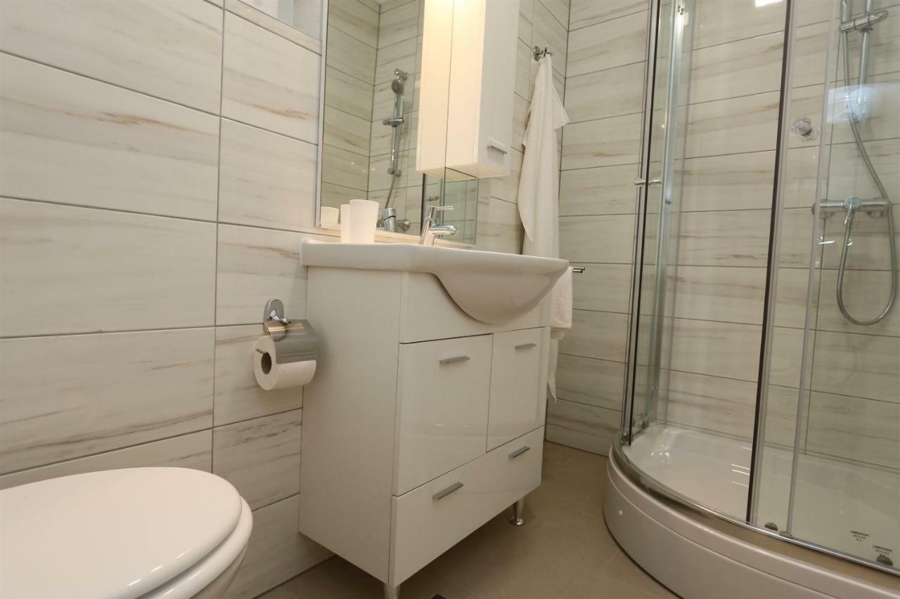 Apartments Maric-Hlapa Соліне Екстер'єр фото